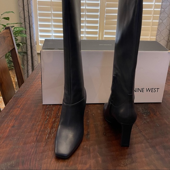 Knee high leather navy boots size 7 - Picture 7 of 10
